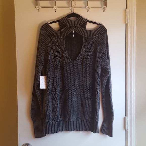 *New* Free People Shoulder Sweater - Picture 4 of 6